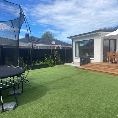 Private, Family-Friendly Home, 4Br By Airport & Free Parking 基督城 外观 照片