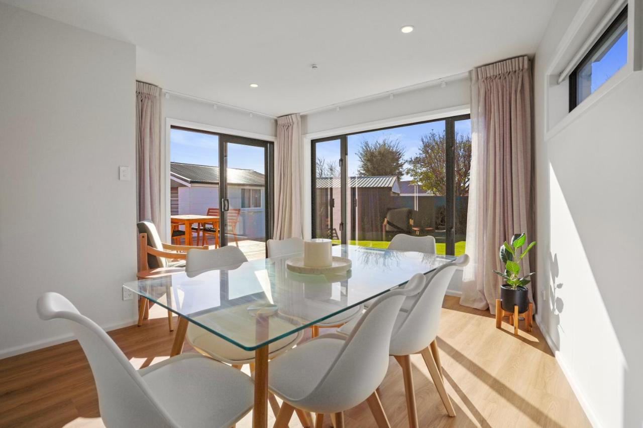 Private, Family-Friendly Home, 4Br By Airport & Free Parking 基督城 外观 照片