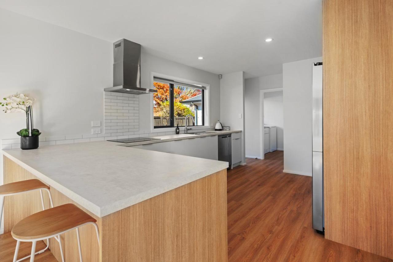 Private, Family-Friendly Home, 4Br By Airport & Free Parking 基督城 外观 照片